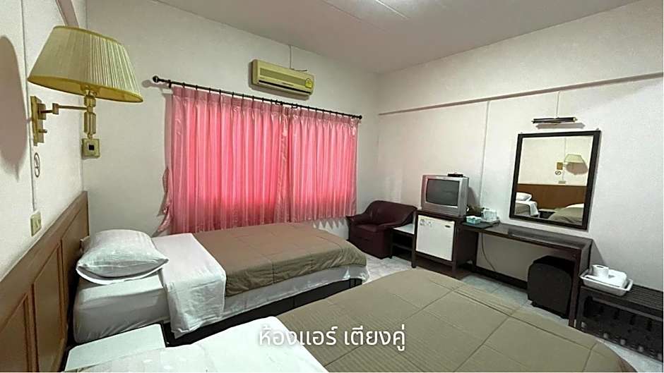 Thaen Thong Hotel