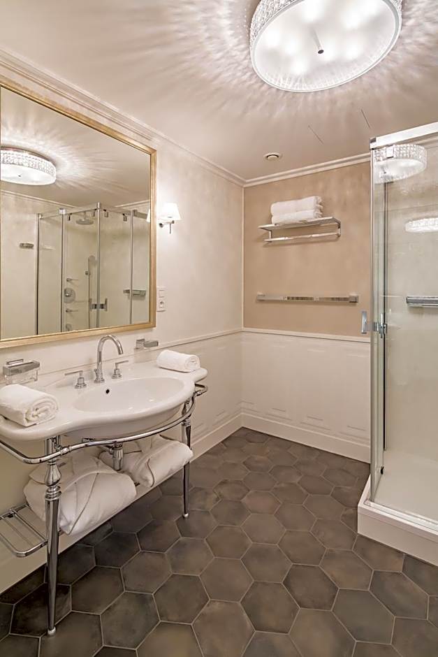 Rubin Luxury Apartments