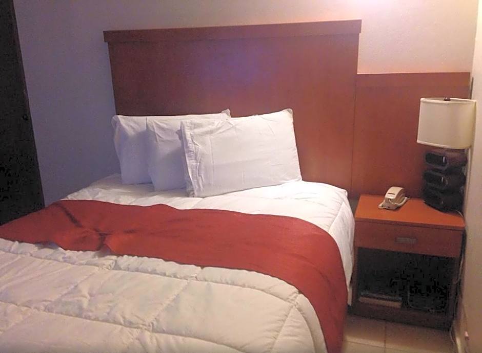 Le Consulat, An Ascend Collection Hotel