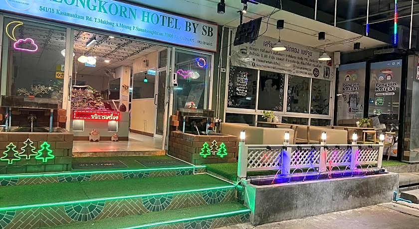 Alongkorn hotel by SB