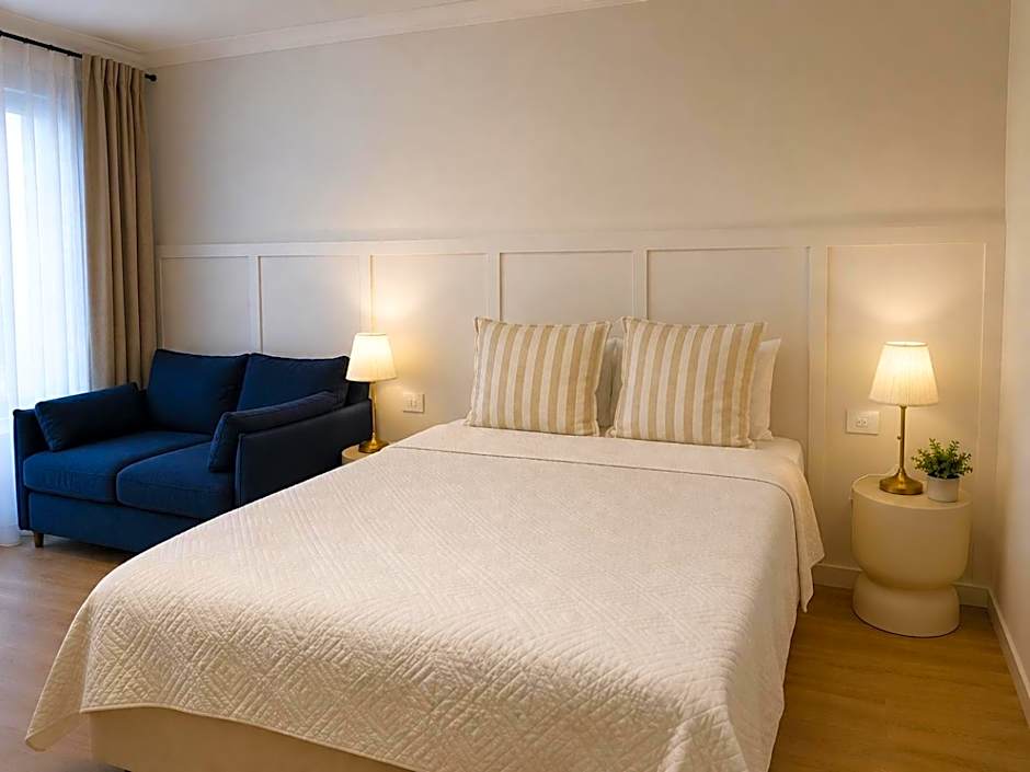 Cooks Endeavour Motor Inn - Near beach & Gold Coast Airport