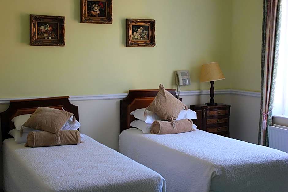 Kilcooly's Country House Hotel