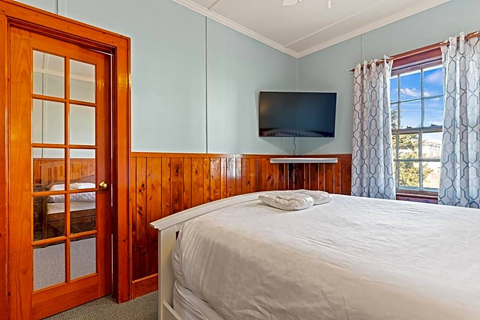 Nags Head Beach Inn by KEES Vacations