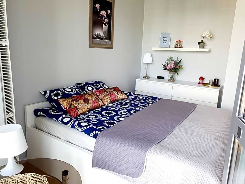 Platinum Towers by CityApartmentsPARKING