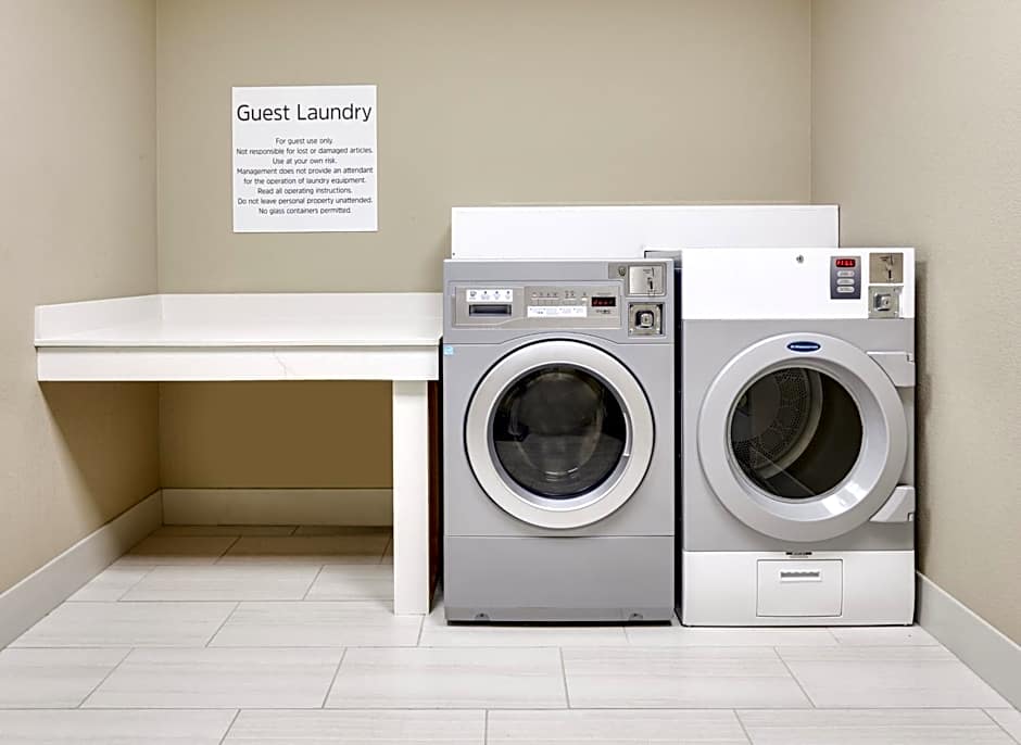 Holiday Inn Express & Suites Dallas NW - Farmers Branch By IHG