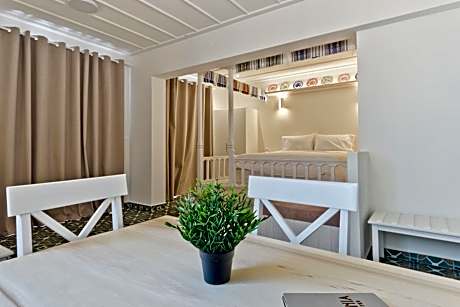 Suite with Garden View