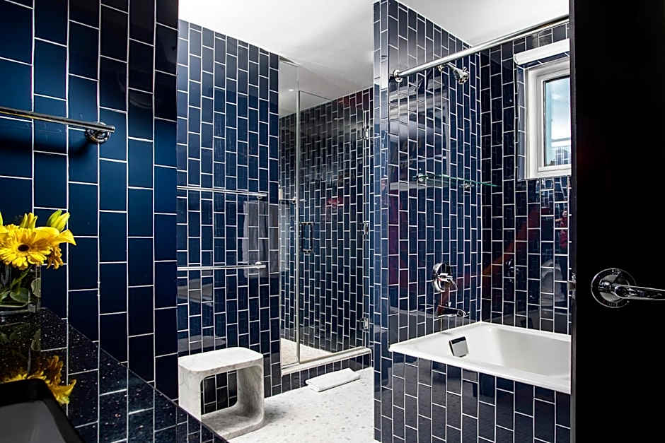 6 Columbus Central Park Hotel