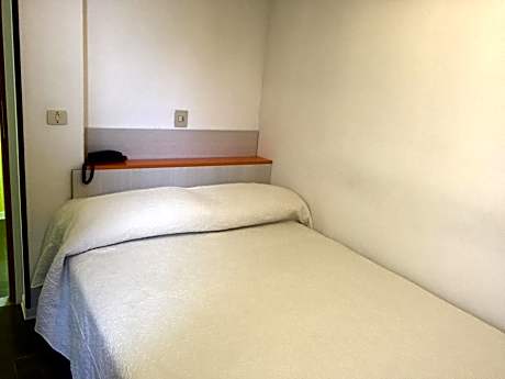 Standard Single Room with Sea View