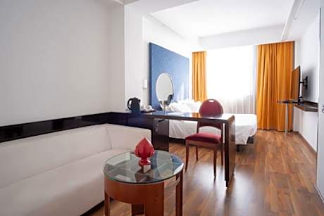 Superior - 1 Double Bed 1 Person