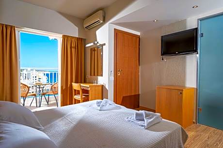 Suite with Sea View