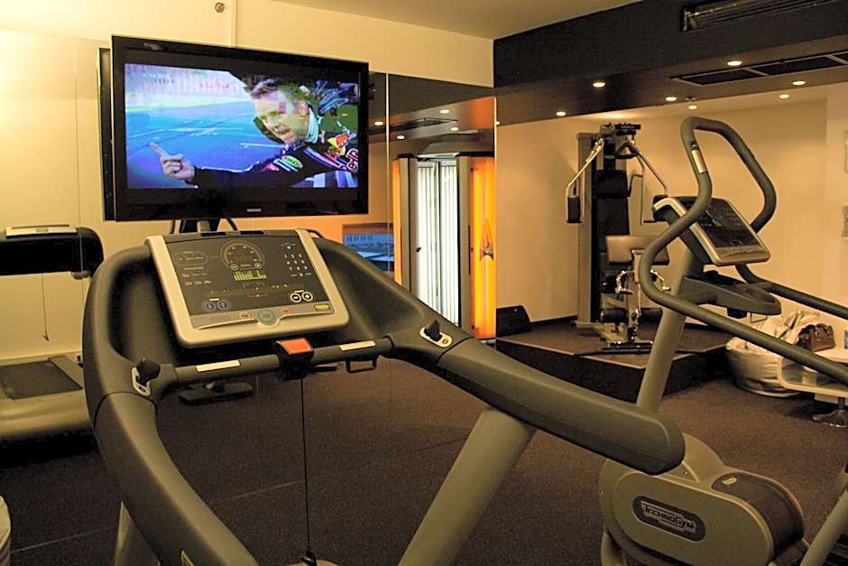 Pannonia Tower Hotel