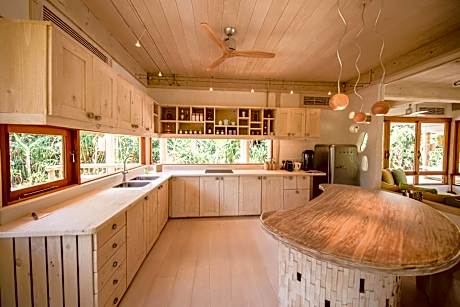 2 Bedroom Water Reserve with Slide