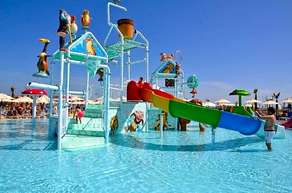 Aquasis Deluxe Resort & SPA