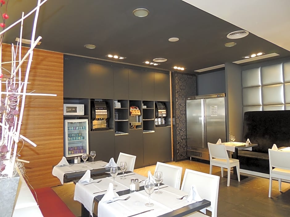 Apartamentos Turísticos Augustus