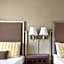 Plantation Hale Suites