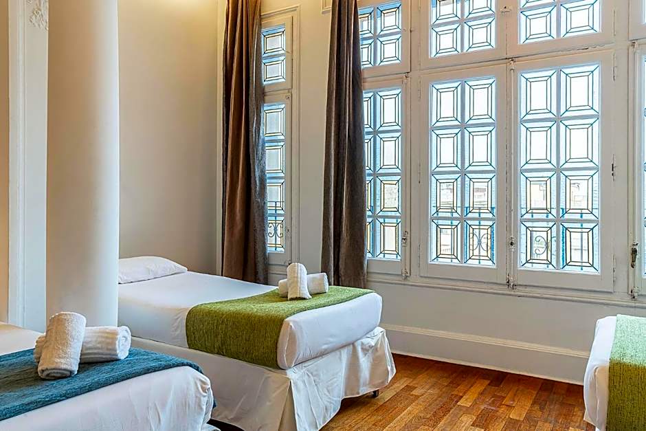 Casa Gracia Barcelona Hostel