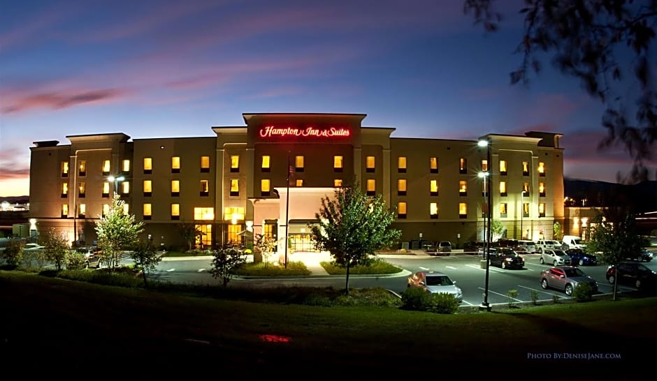 Hampton Inn By Hilton And Suites Woodstock