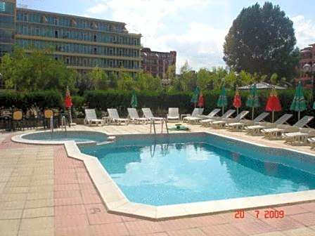 Friends Family Hotel