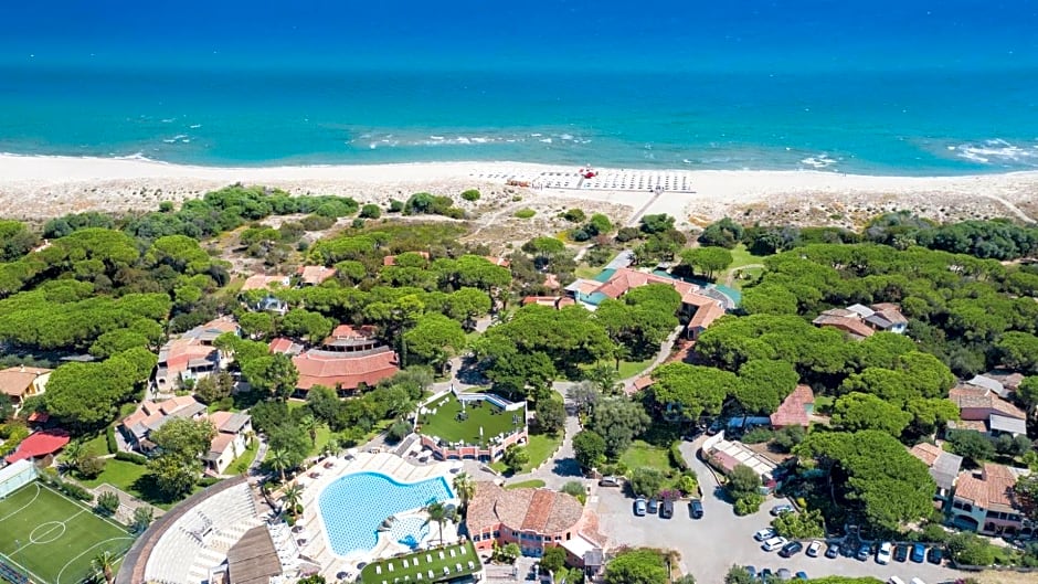 Colostrai Hotel Club