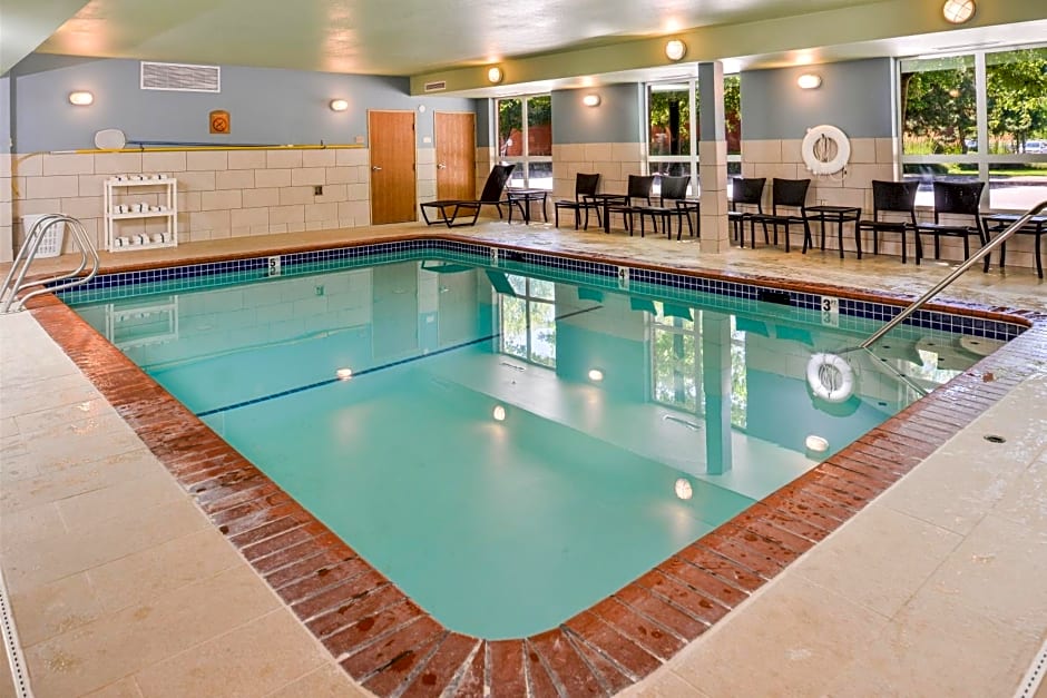 Holiday Inn Express & Suites Lacey  Olympia By IHG
