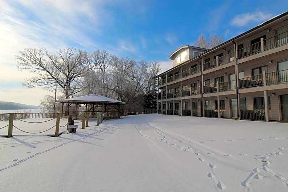 Paddle Wheel Inn