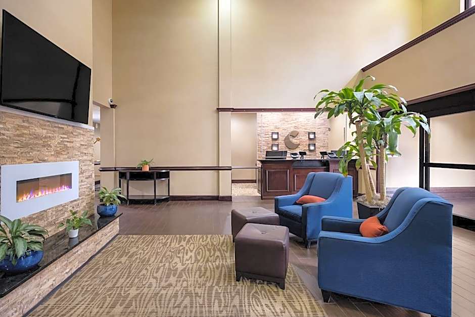 Comfort Inn and Suites 