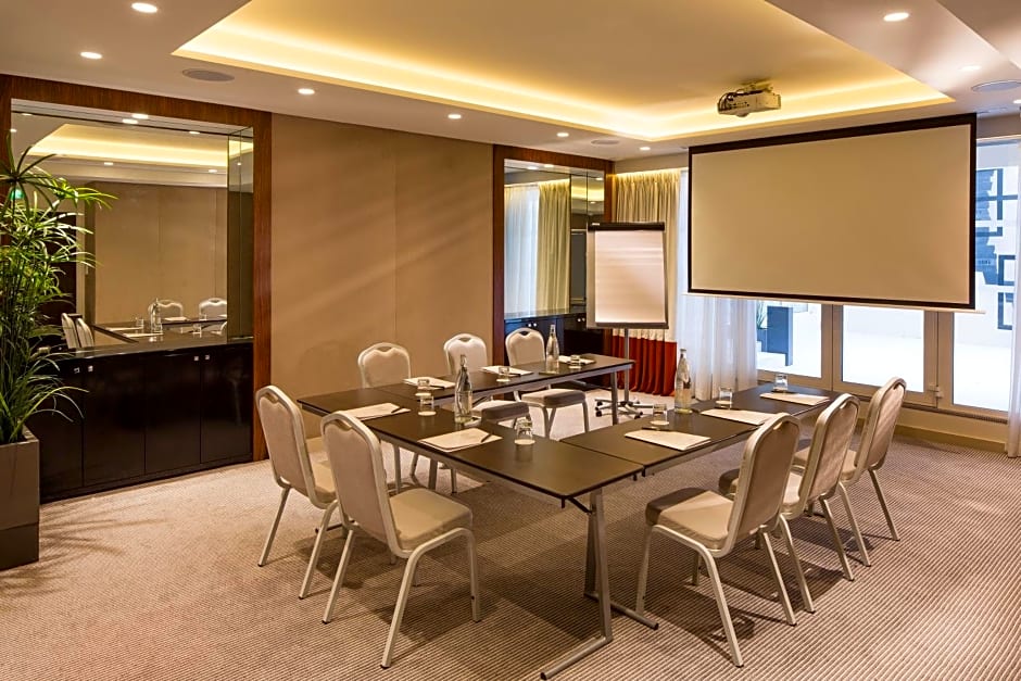 Hotel Le M Paris Montparnasse