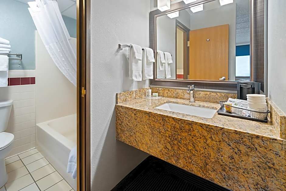 AmericInn by Wyndham Bismarck