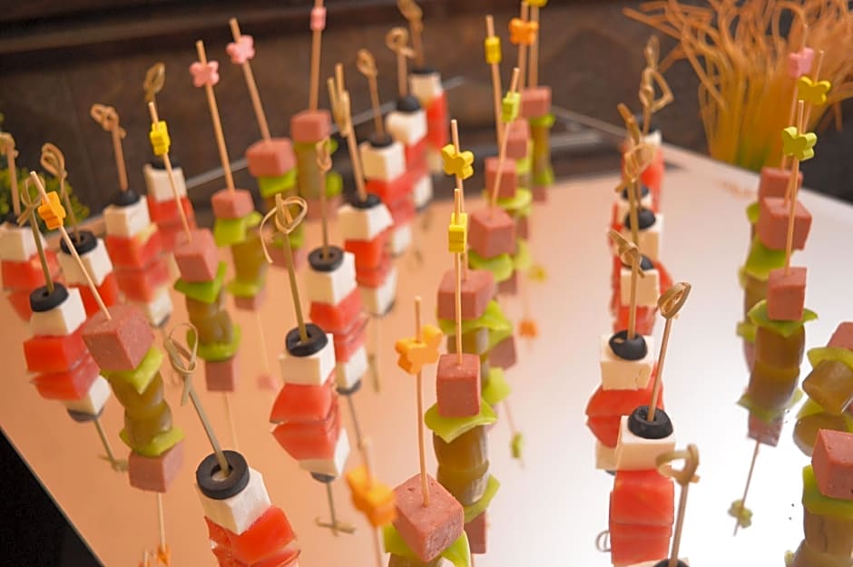 Tilal Almadina Hotel & Suites