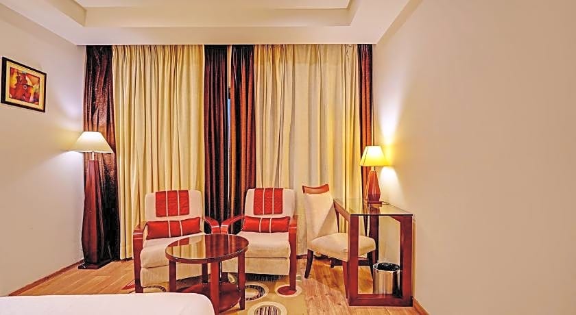 Super Townhouse OAK Hotel City Mark Gurgaon