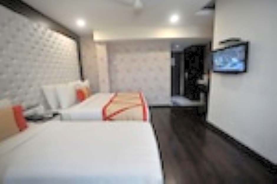 Hotel Lee International