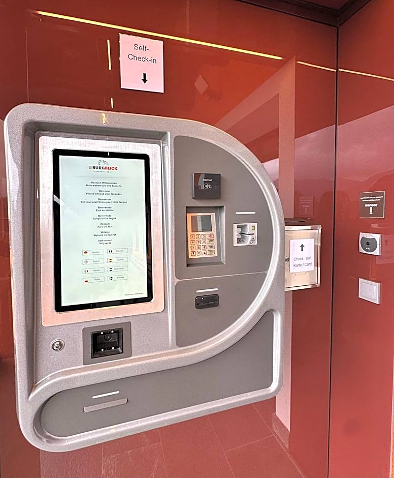 Der Burgblick-Adults Only 24 H Self Check In