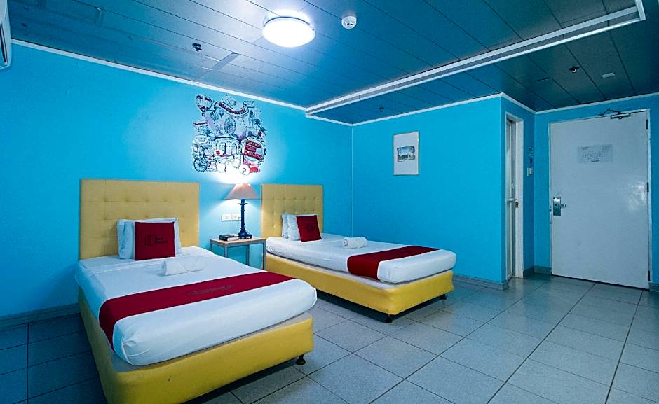 RedDoorz Plus near UV Mandaue Cebu