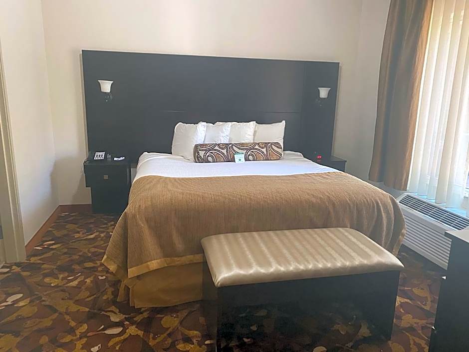 Baymont by Wyndham Hobbs