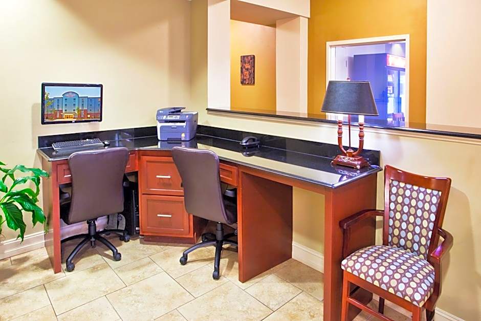 Candlewood Suites Athens By IHG