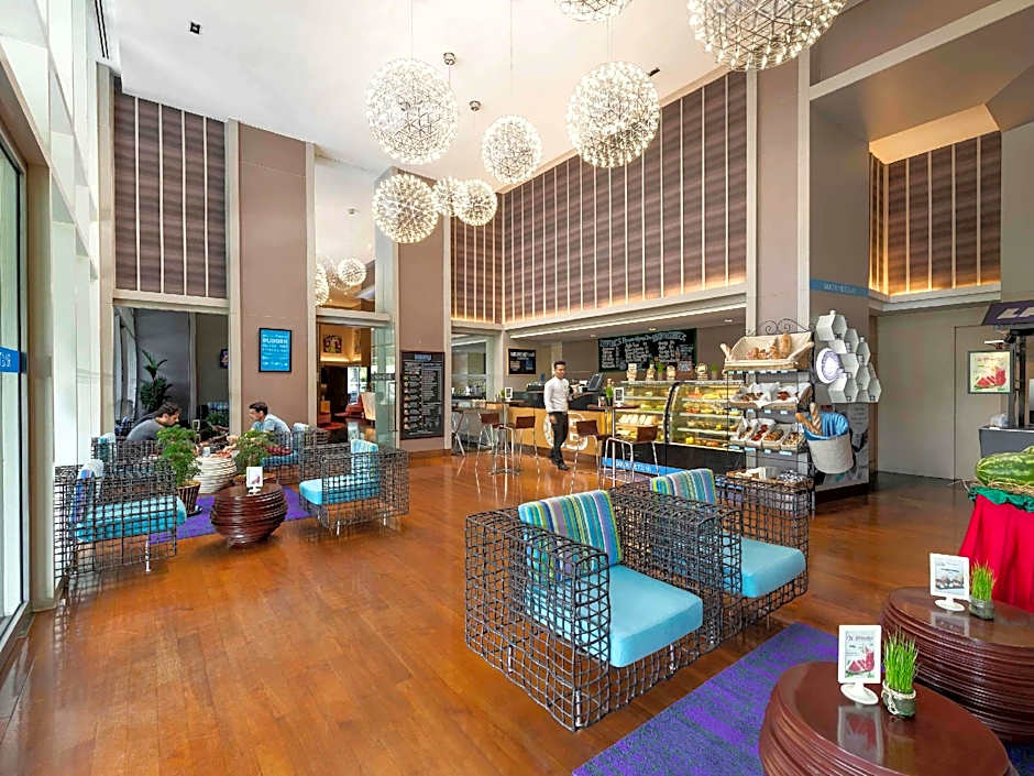 Novotel Yangon Max