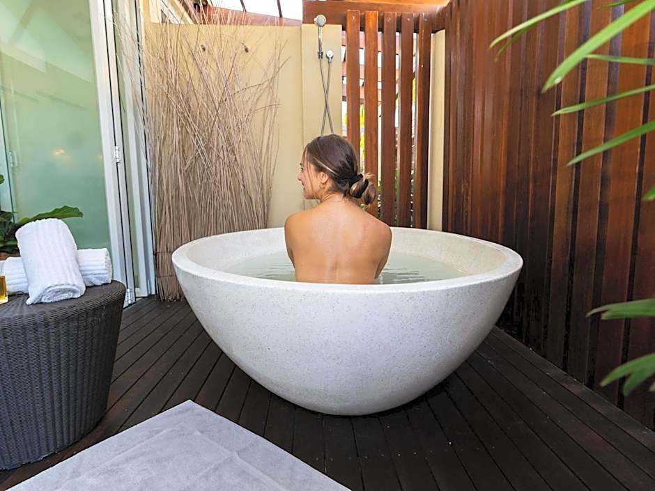 Pullman Cairns International