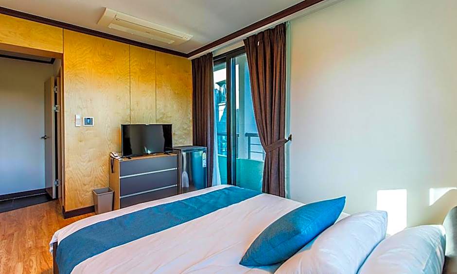 Cutie Pie Hotel