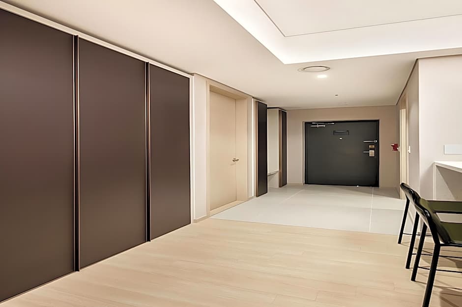 Golden Tulip Incheon Airport Hotel