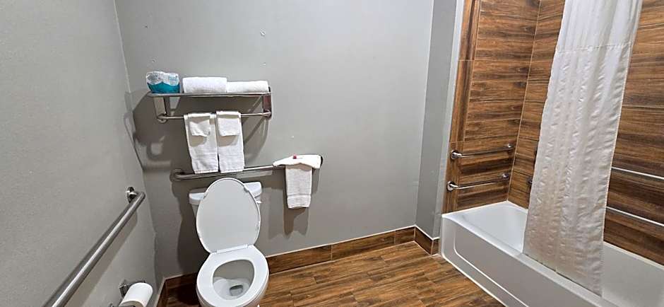 Super 8 by Wyndham Carrizo Springs