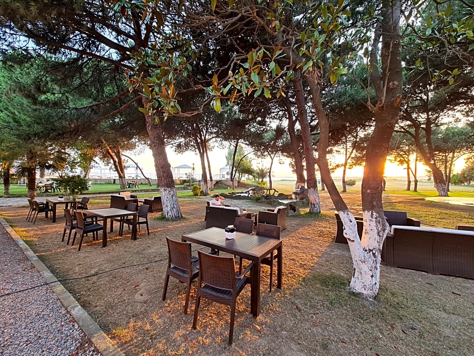 Sporköy Hotel & Beach Club