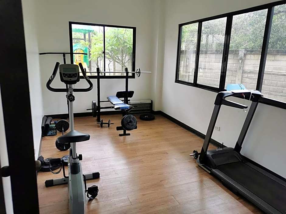 Almond drive Condo Cozy 1BR Talisay