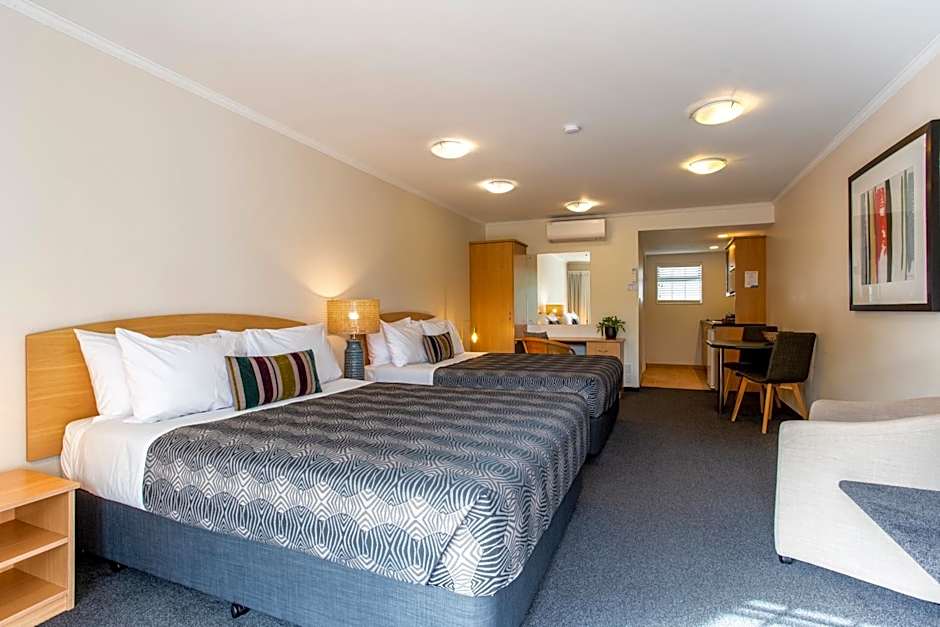 Greenlane Manor Motel