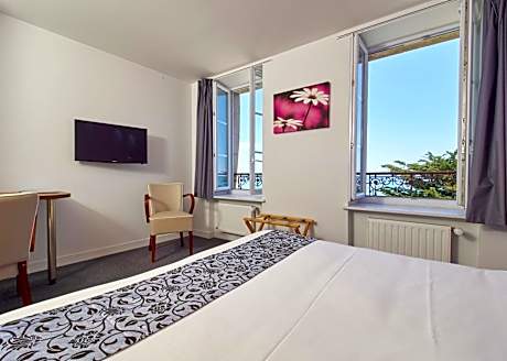 Deluxe Double Room with Bath