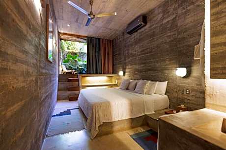 Suite with Garden View