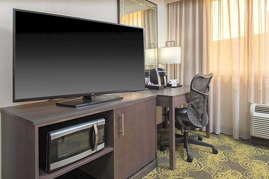 Hilton Garden Inn Reagan National Airport
