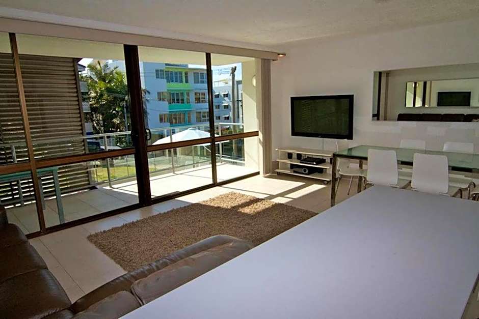 Merrima Court Holidays