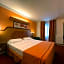 Le Nouvel Hotel Du Theatre