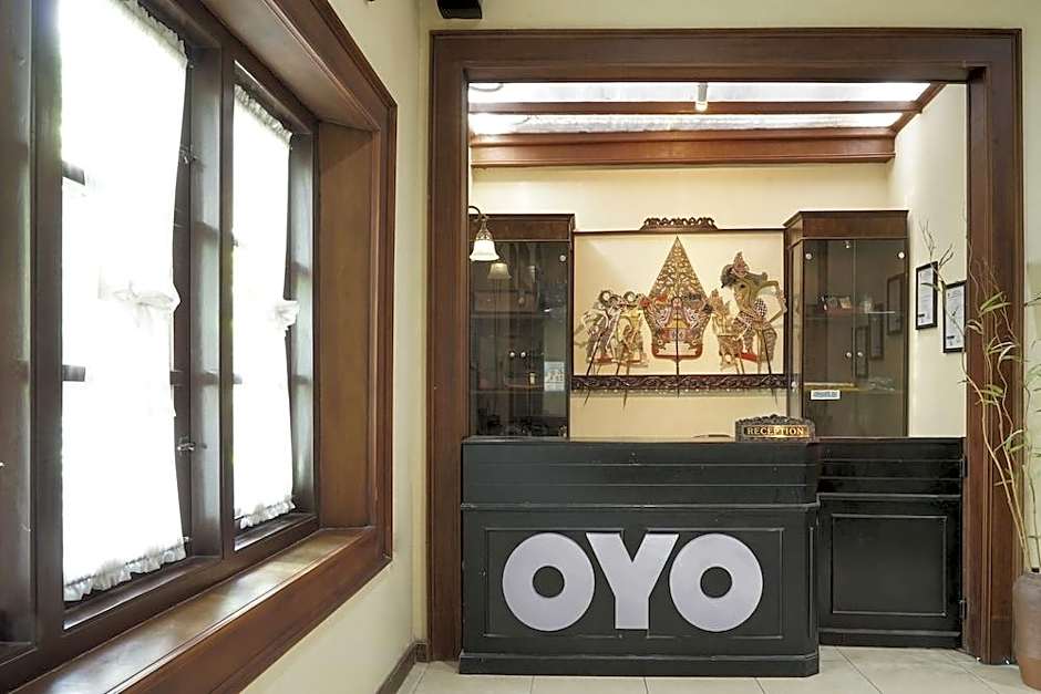 Ndalem Maharani Guest House