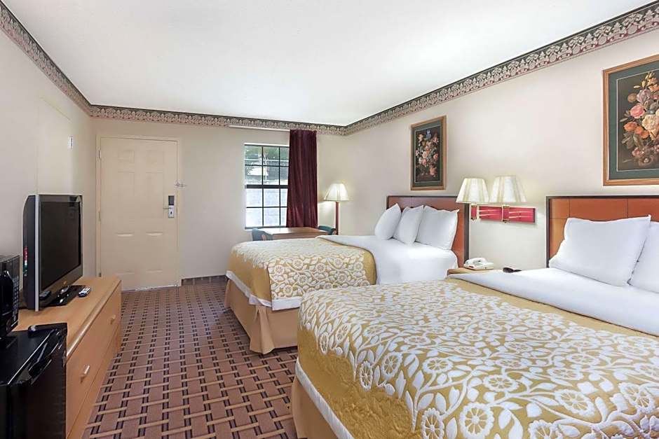 Days Inn by Wyndham Lexington